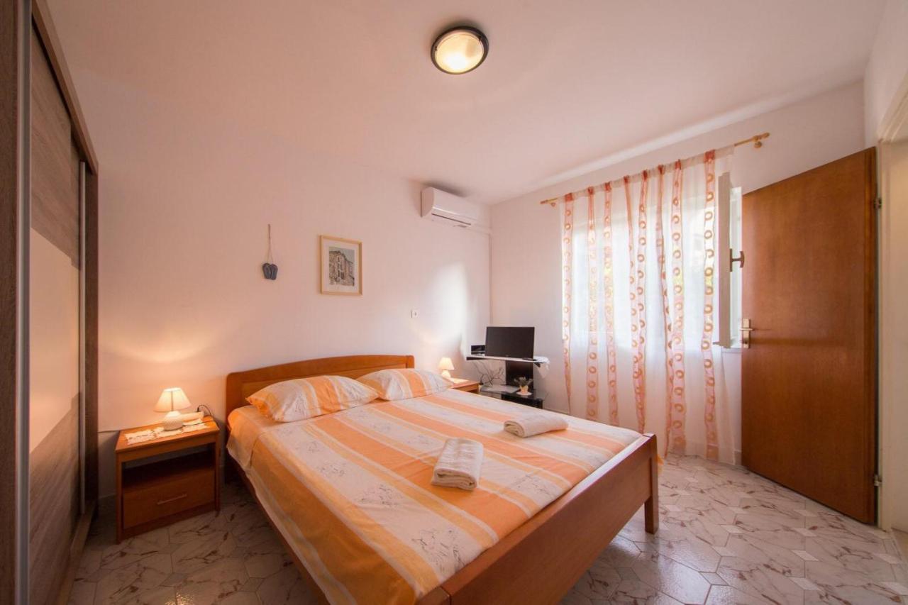 Komiža Apartmani Katija מראה חיצוני תמונה